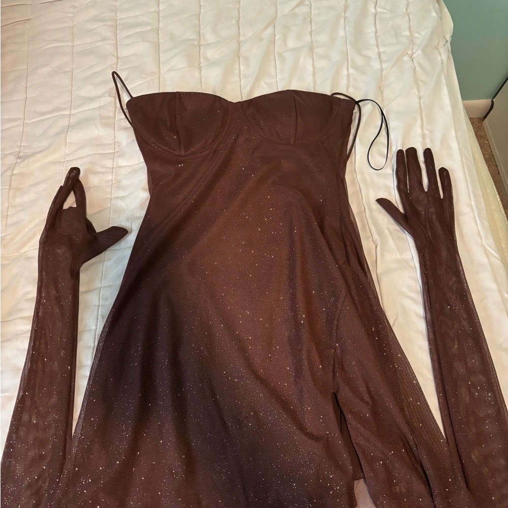 Windsor Brown Dress with Gloves